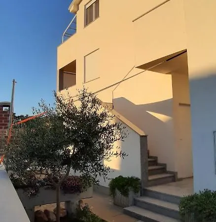 Apartman Mondo