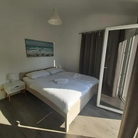 Apartman Mondo *